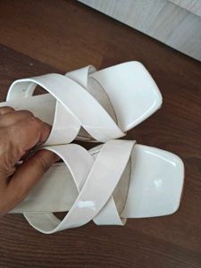 Dressberry White Heeled Sandals