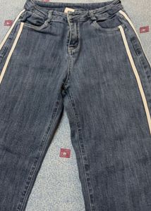 Stylish Women's Blue Denim Jeans