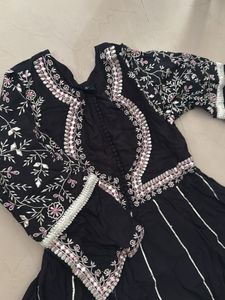 Embroidered Black Kurta Set
