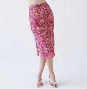Vibrant Floral Print Midi Skirt