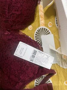 80% OFF TRIUMPH Lace Padded Bra, 36B