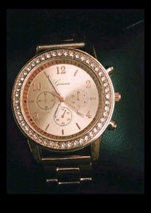 Offer 🎉🎉🎉 Rose Gold Geneva watc