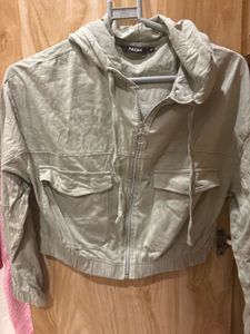 Lightweight Cropped Hooded Jacket