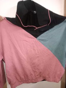WOMEN TOP