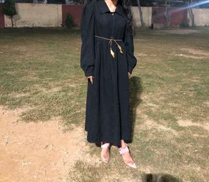 Elegant Black Maxi Dress
