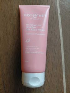 Dot &amp; Key Watermelon Face Wash
