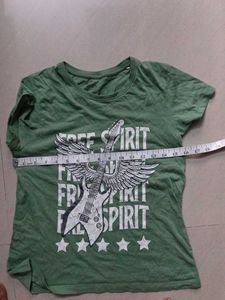 Green "Free Spirit" Graphic T-Shirt