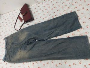 baggy jeans