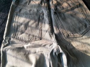 Ripped Wide Leg Jean