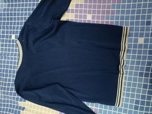 Short Top For Women In Xl Size Full Sleeves