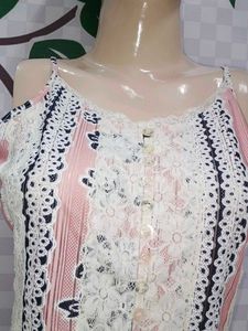 (800)Lace Trim Cami Top