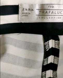 zara short