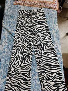 H&M wide leg jeans