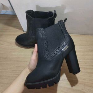 Stylish Black Heeled Boots ✨