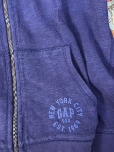 GAP Hoodie - Cozy &amp; Stylish