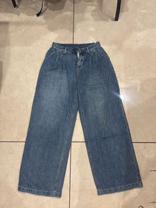 mid rise baggy jeans