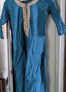😍Teal Embroidered Kurta😍