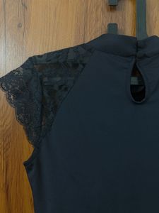 Chinese Collor Black Lace Sleeve Top
