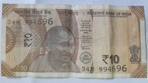 10 Rs Note repeat serial No .994696