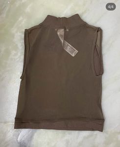Ribbed Mock Neck Sleeveless Top