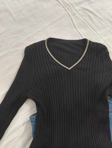 Black Ribbed V-Neck Top