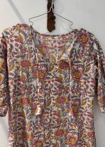 Womens Floral Print Kurti