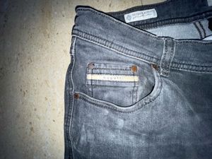 Bugatti Original Distressed Gray Jeans