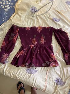 OFF SHOULDER FLORAL TOP