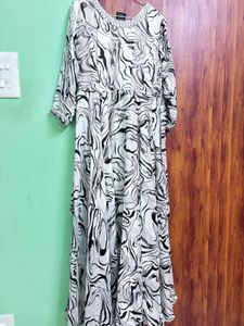 Elegant Beaded Neckline Kurta