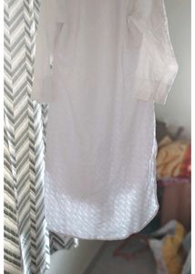 Elegant White Chikankari Kurta