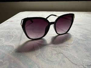 Stylish Oversized Cat-Eye Sunglasses