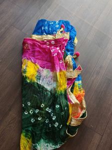 Vibrant Bandhani Print Dupatta with Tassels