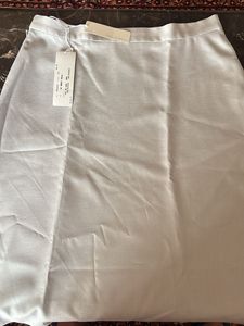 Japan’s 🇯🇵Elegant White Ethnic Skirt