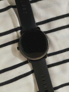 Noise Fit Buzz Smart watch with Charger