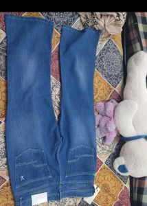New classic bellbottom , jeans style trendi