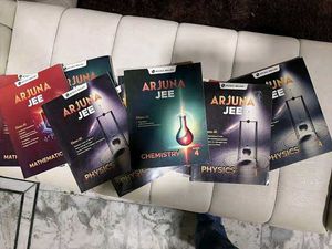 Arjuna JEE Physics, Chemistry, Math Books