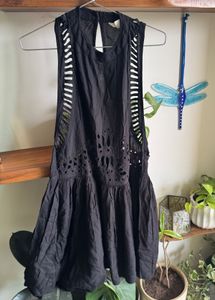 Chic Black Broderie Anglaise Dress / Swim CoverUp