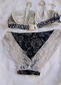 Leopard Print Bra with Lace Trim