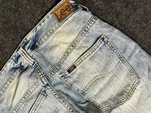 Y2K "Lee" Light Wash Denim Flared Baggy Jeans