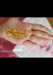 new gold pleated big jhumka with guranty