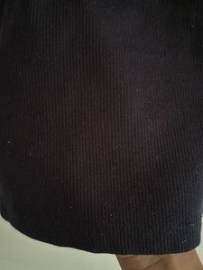 Desi Minimals Navy Cropped Tank Top