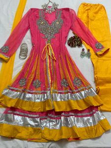 Beautiful Pink &amp; Yellow Pakistani Dress