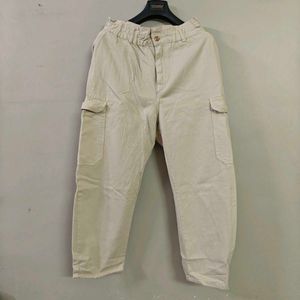 Zara Cargo pants carrot shape