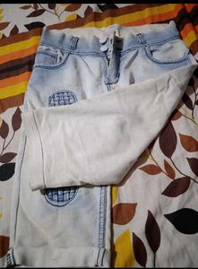 Stylish Light Wash Denim Shorts