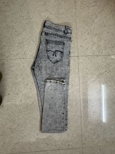 Straight fit blue jeans