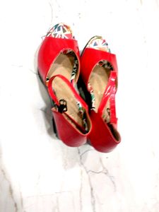 💥30₹ Off Multicolour Party Wear Wedges