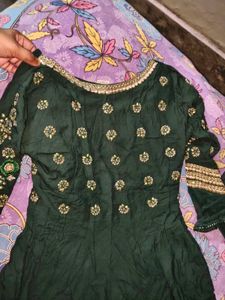 Elegant Green Embroidered Kurta Set