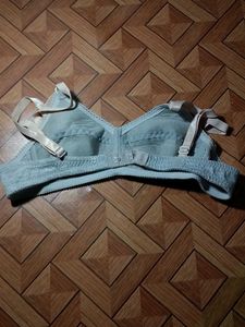 Nonpladded Comfortable Grey Bra Offer Price