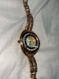 SK Luxury Rose Gold Watch - Elegant Diamond Studde