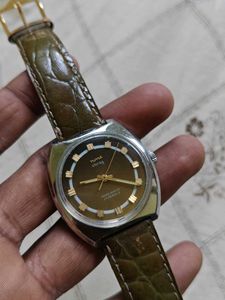 HMT Chirag Watch - Classic Brown Dial